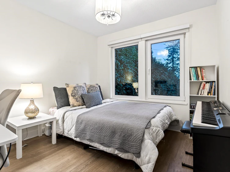 1614 Lynn Valley Road, North Vancouver, BC, V7J 2B4 - 15