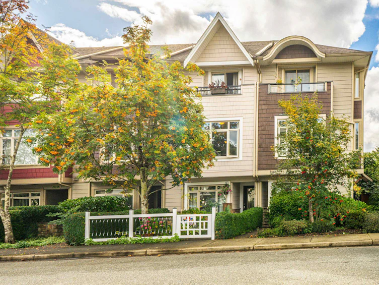 2018 Fraser Avenue, Port Coquitlam, BC, V3B 1N6 - 2
