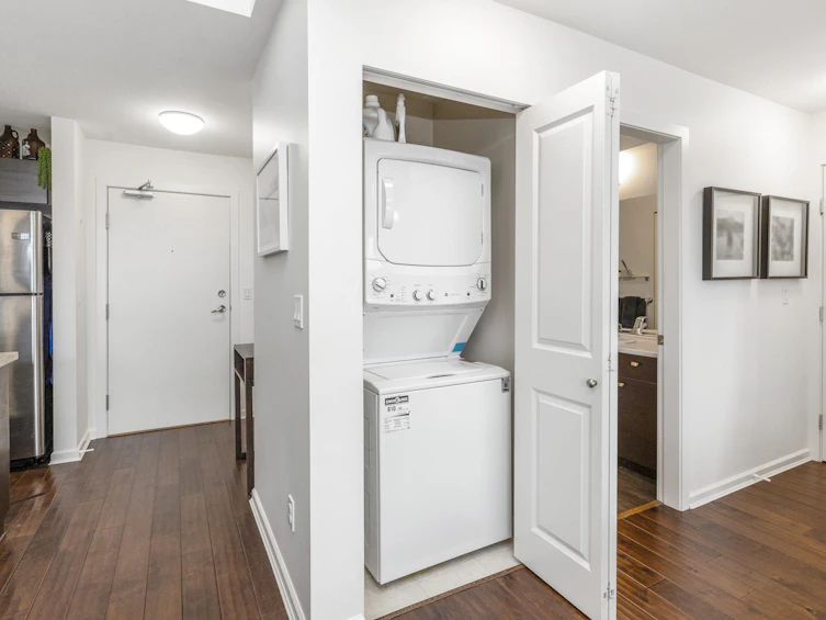 401-18755 68 Avenue, Surrey, BC, V4N 0Z9 - 19