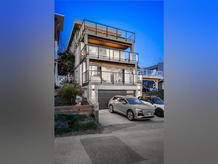 15310 Victoria Avenue, Surrey, BC, V4B 1G8 - 5