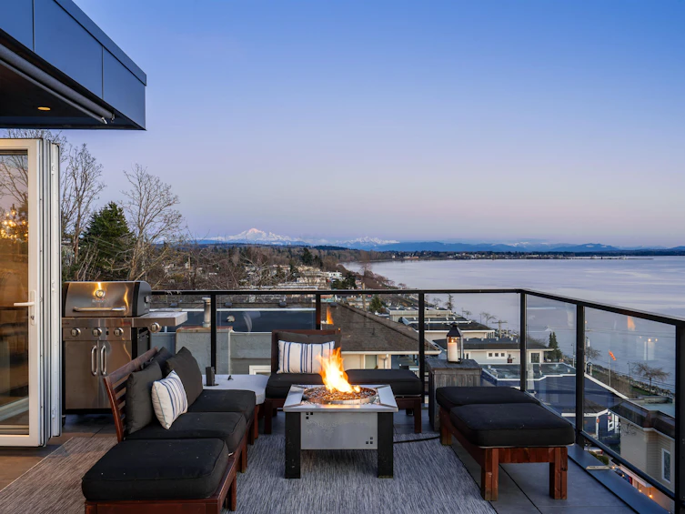 15310 Victoria Avenue, Surrey, BC, V4B 1G8 - 17