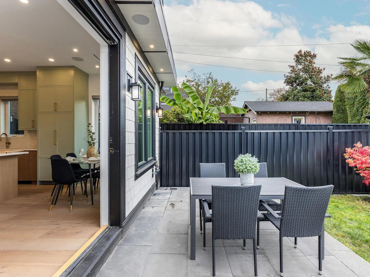2334 E 5th Avenue, Vancouver, BC, V5N 1N1 - 21