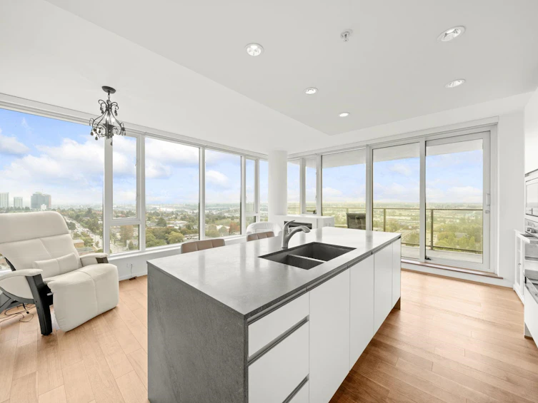 1808-8555 Granville Street, Vancouver, BC, V6P 0C3 - 4