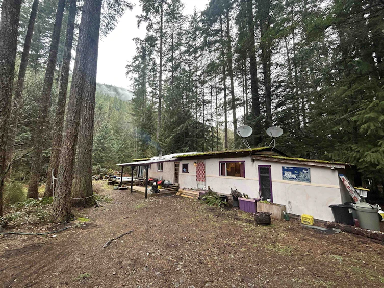 9063 Paradise Valley Road, Squamish, BC, V0N 1H0 - 13