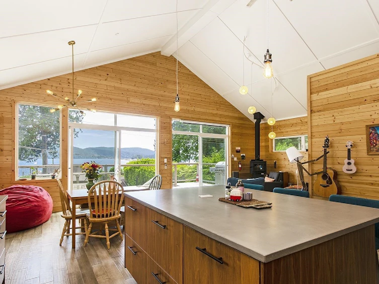 6 Brighton Beach, North Vancouver, BC - 4