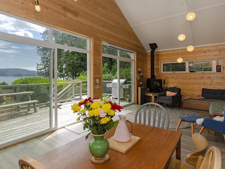 6 Brighton Beach, North Vancouver, BC - 3