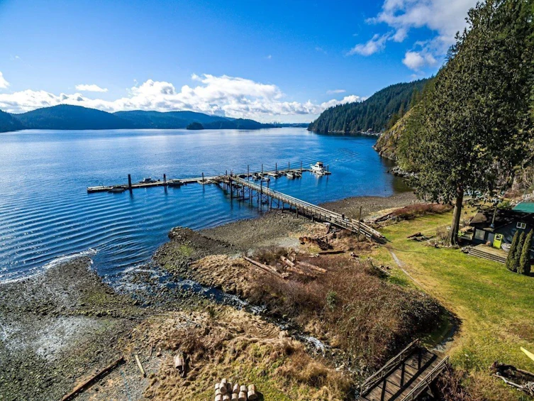 6 Brighton Beach, North Vancouver, BC