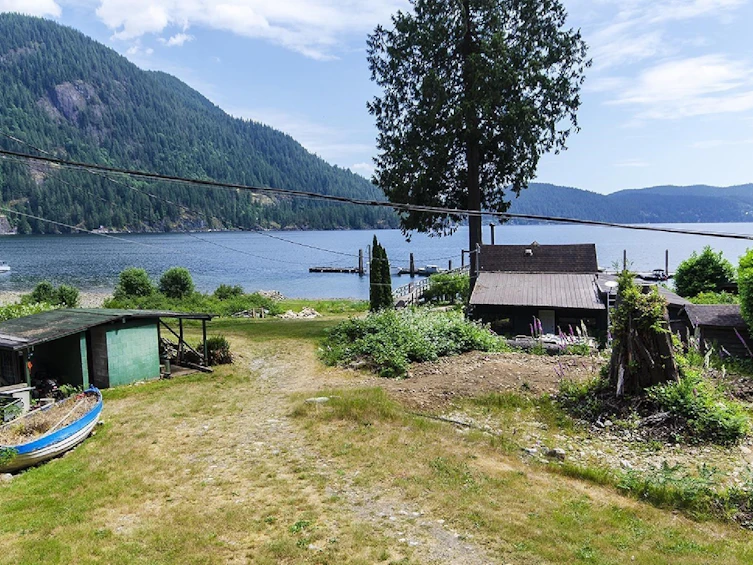 6 Brighton Beach, North Vancouver, BC - 14