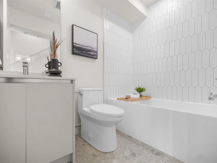 103-1837 E Georgia Street, Vancouver, BC, V5L 2B5 - 25