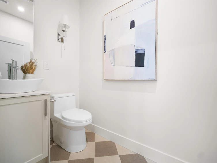 103-1837 E Georgia Street, Vancouver, BC, V5L 2B5 - 17