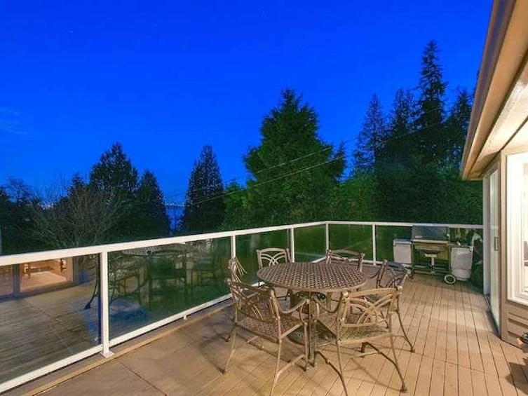 457 Hillcrest Street, West Vancouver, BC, V7V 2L8 - 4