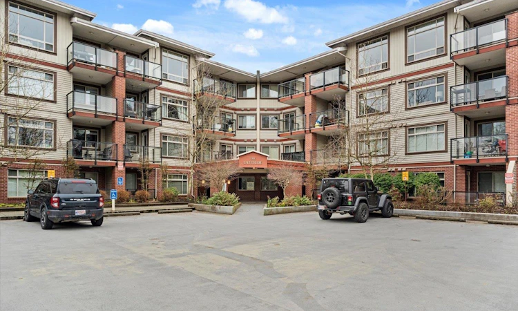 129-2233 Mckenzie Road
