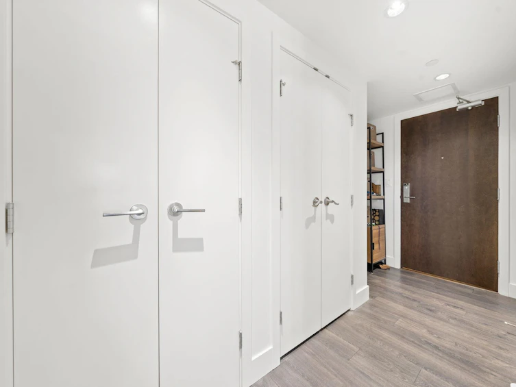 2202-1550 Fern Street, North Vancouver, BC, V7J 0A9 - 24