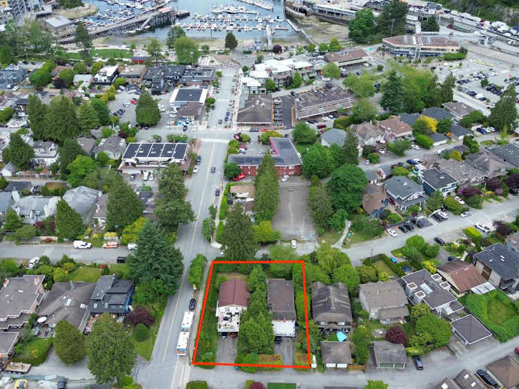 6544 Royal Avenue, West Vancouver, BC, V7W 2B6 - 5