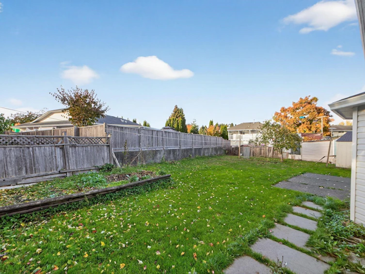 12079 84a Avenue, Surrey, BC, V3W 0S7 - 4