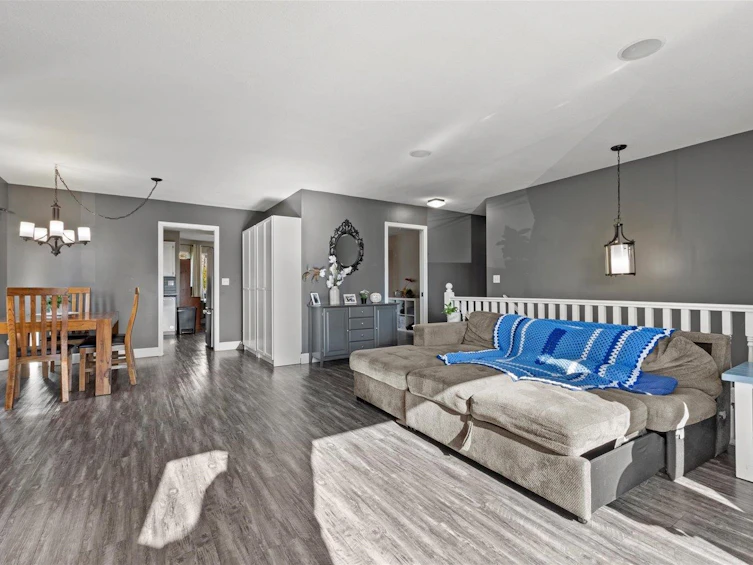 32747 Mcrae Avenue, Mission, BC, V2V 2L8 - 11