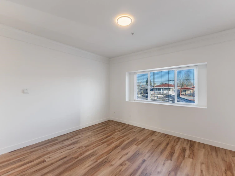 6586 Nanaimo Street, Vancouver, BC, V5P 4L2 - 13