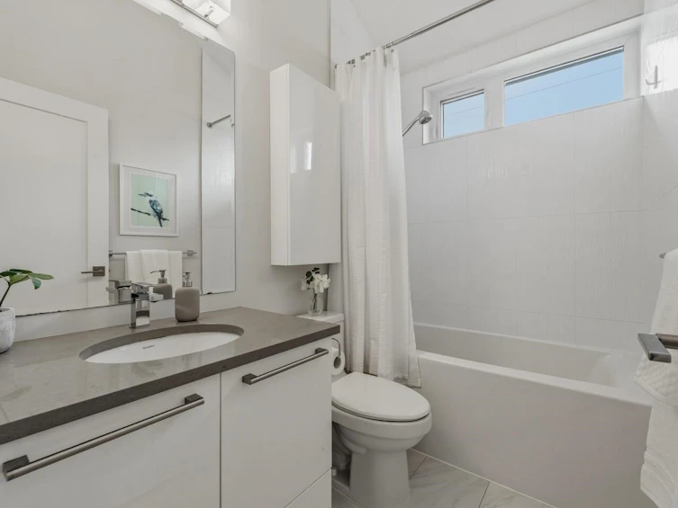 1681 Kitchener Street, Vancouver, BC, V5L 2W1 - 24