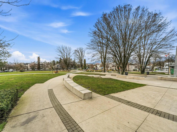 1681 Kitchener Street, Vancouver, BC, V5L 2W1 - 29