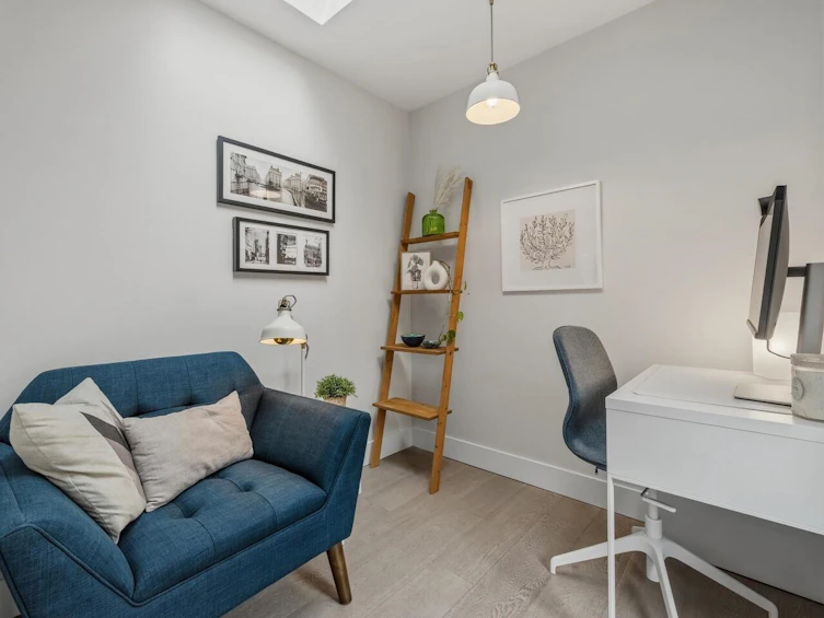 1681 Kitchener Street, Vancouver, BC, V5L 2W1 - 20