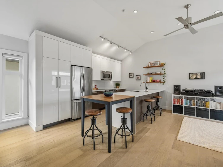 1681 Kitchener Street, Vancouver, BC, V5L 2W1 - 7