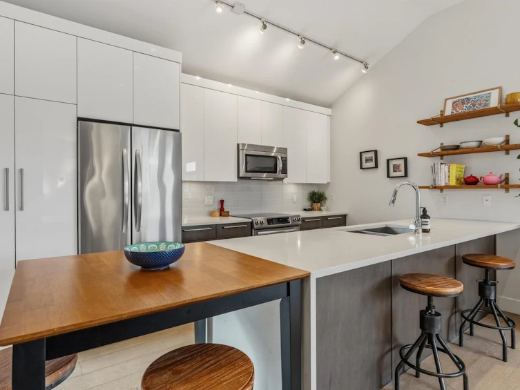 1681 Kitchener Street, Vancouver, BC, V5L 2W1 - 8