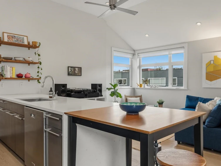 1681 Kitchener Street, Vancouver, BC, V5L 2W1 - 10