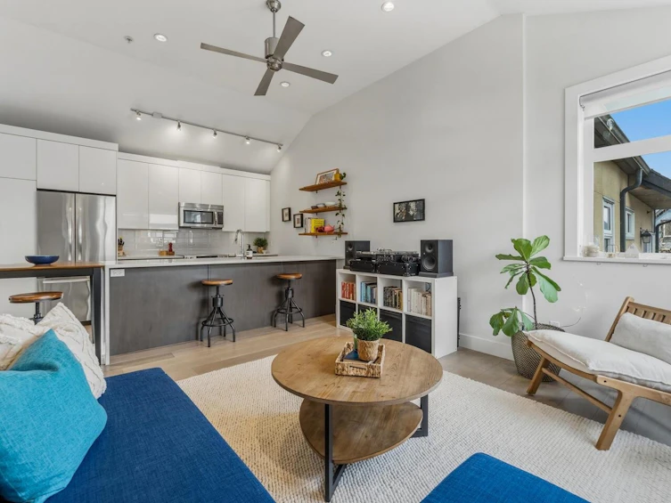 1681 Kitchener Street, Vancouver, BC, V5L 2W1 - 6