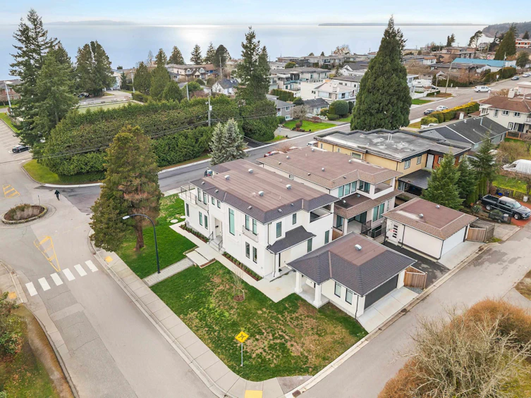 1113 Dolphin Street, Surrey, BC, V4B 4G6