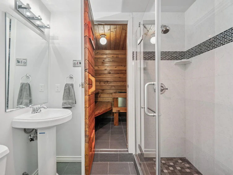 1089 Kilmer Road, North Vancouver, BC, V7K 1P9 - 26