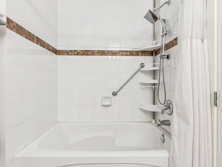 404-183 W 23rd Street, North Vancouver, BC, V7M 2B1 - 18