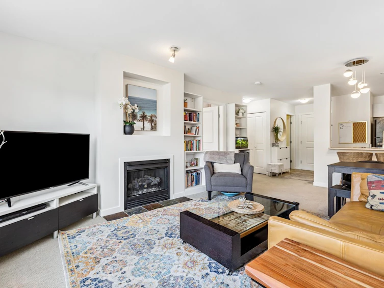 404-183 W 23rd Street, North Vancouver, BC, V7M 2B1 - 4