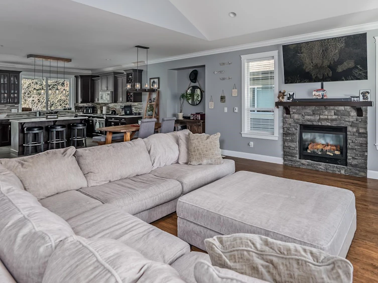 8723 Nottman Street, Mission, BC, V2V 0C1 - 8