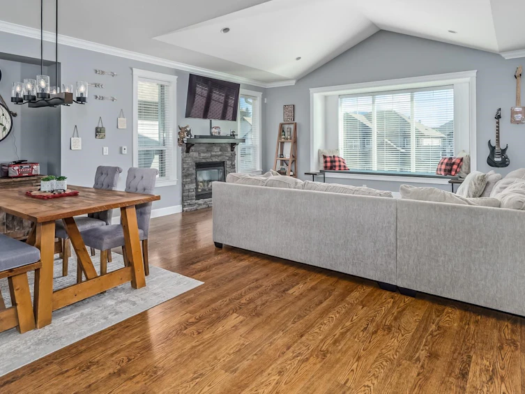 8723 Nottman Street, Mission, BC, V2V 0C1 - 3