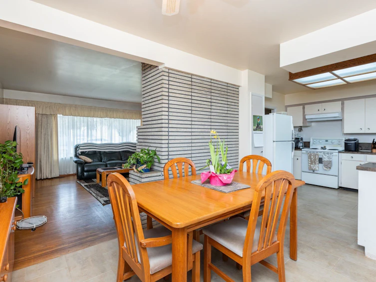 8736 154 Street, Surrey, BC, V3S 3N6 - 9