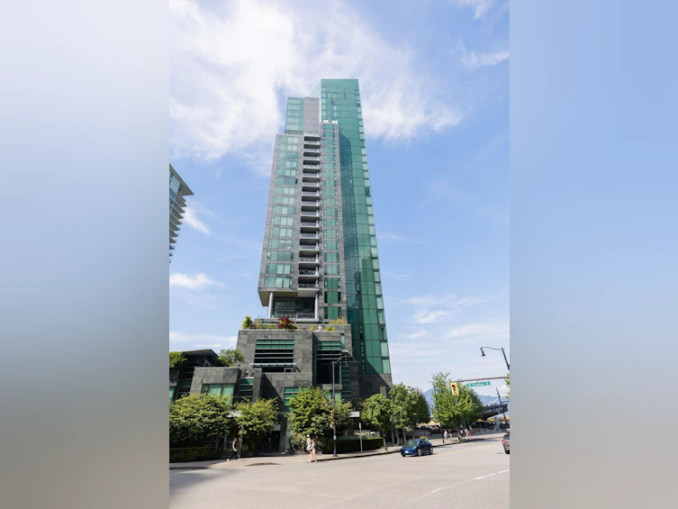 2201-277 Thurlow Street, Vancouver, BC, V6C 0C1 - 2
