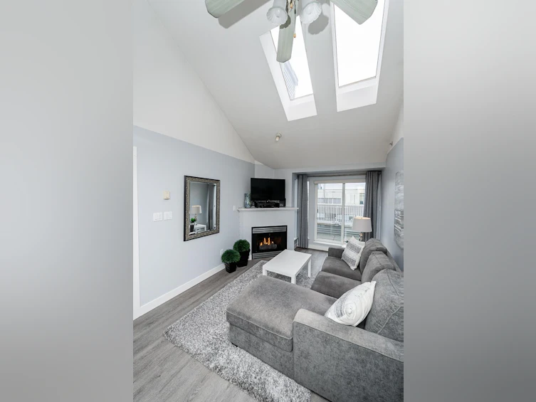 403-3939 Hastings Street, Burnaby, BC, V5C 2H8 - 16