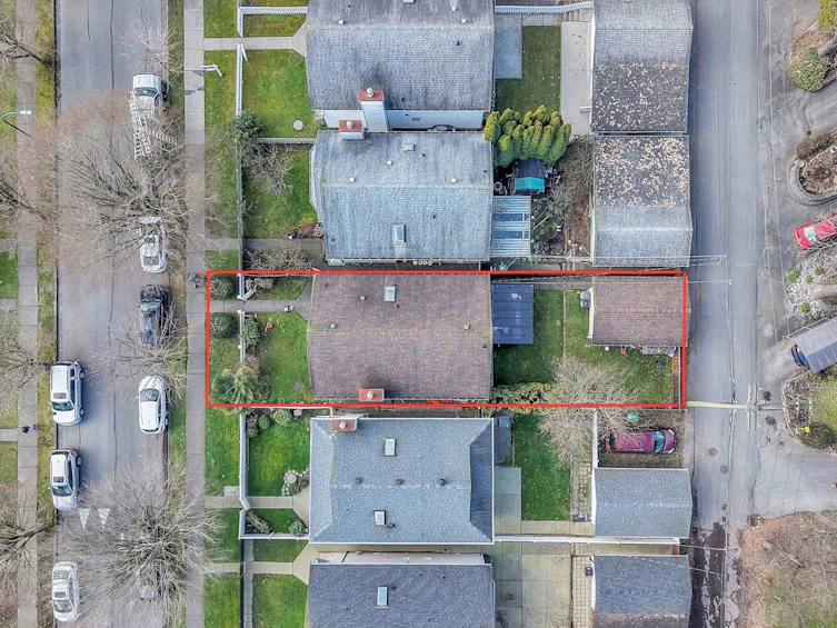 3539 Napier Street, Vancouver, BC, V5K 2X8 - 32