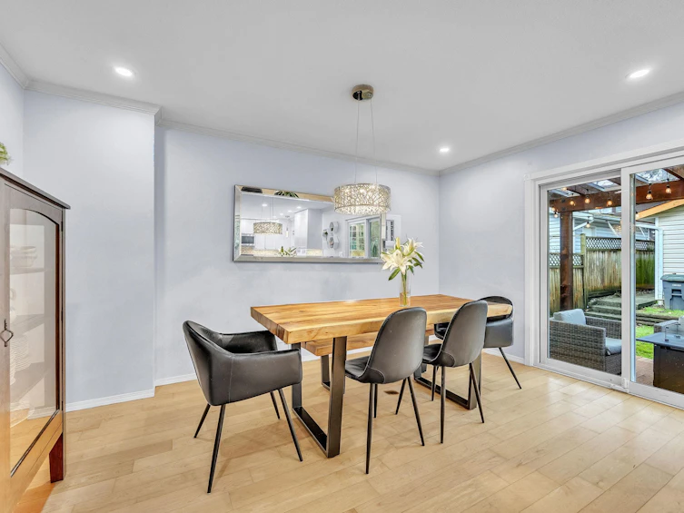 3539 Napier Street, Vancouver, BC, V5K 2X8 - 10