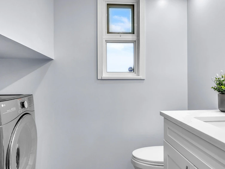 3539 Napier Street, Vancouver, BC, V5K 2X8 - 8