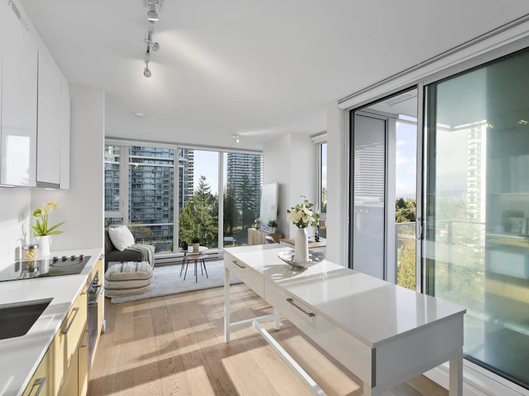 1106-13438 Central Avenue, Surrey, BC, V3T 0N2 - 6