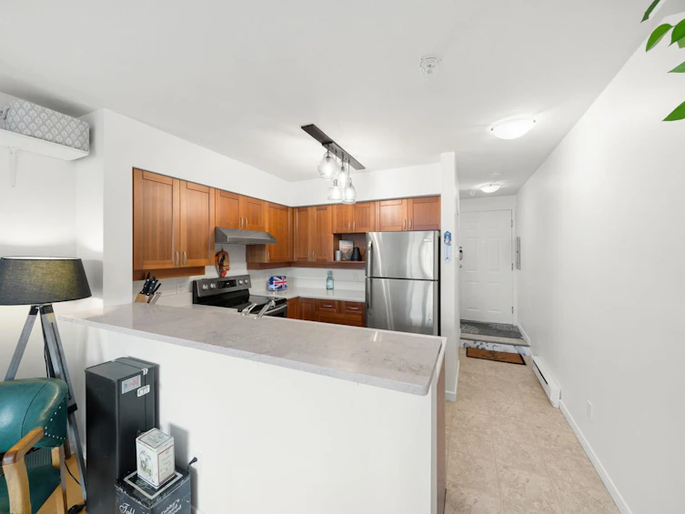 301-3727 W 10 Avenue, Vancouver, BC, V6R 2G5 - 8