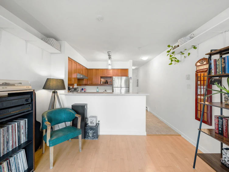 301-3727 W 10 Avenue, Vancouver, BC, V6R 2G5 - 5