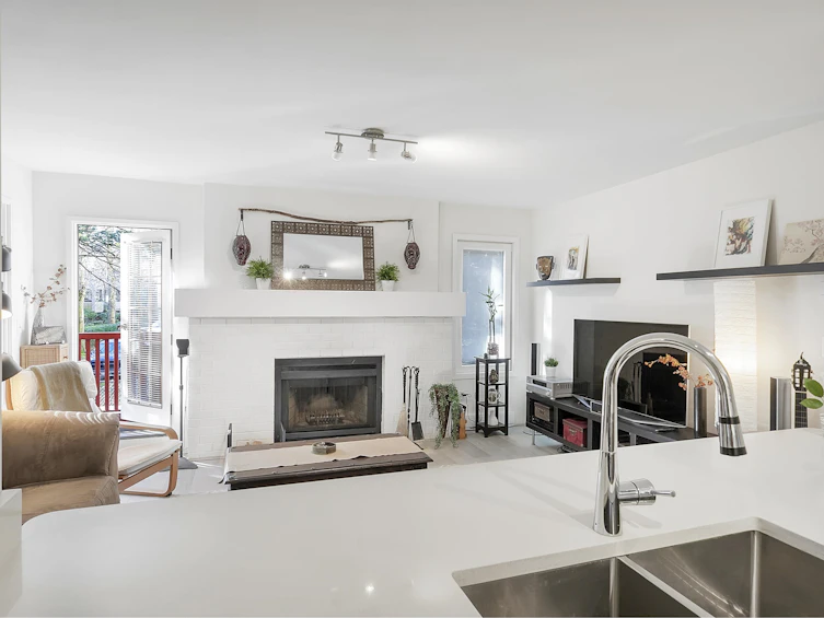 124-7531 Minoru Boulevard, Richmond, BC, V6Y 1Z3 - 7