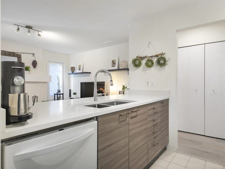 124-7531 Minoru Boulevard, Richmond, BC, V6Y 1Z3 - 6