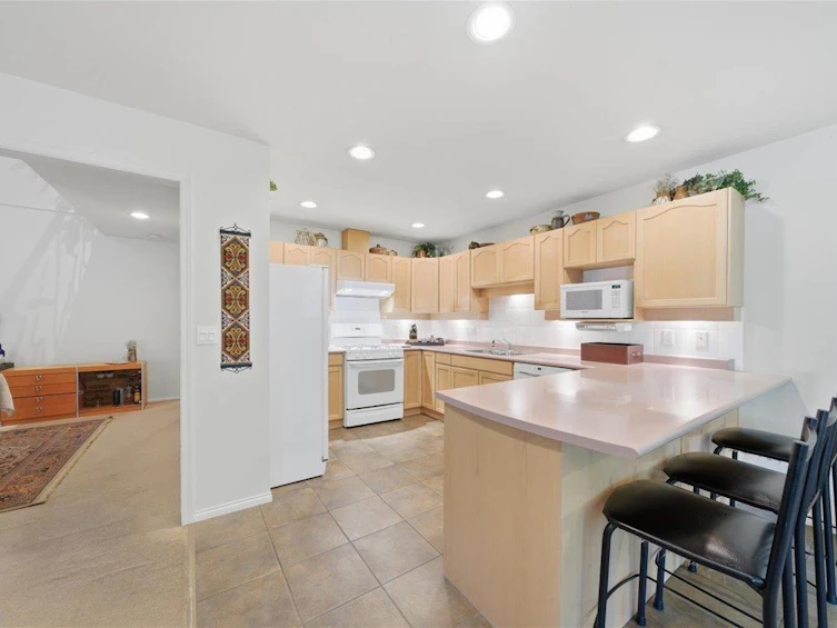 14-11355 Cottonwood Drive, Maple Ridge, BC, V2X 2C6 - 9