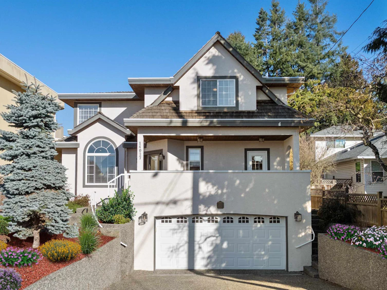14027 Blackburn Avenue, Surrey, BC, V4B 2Z6 - 32