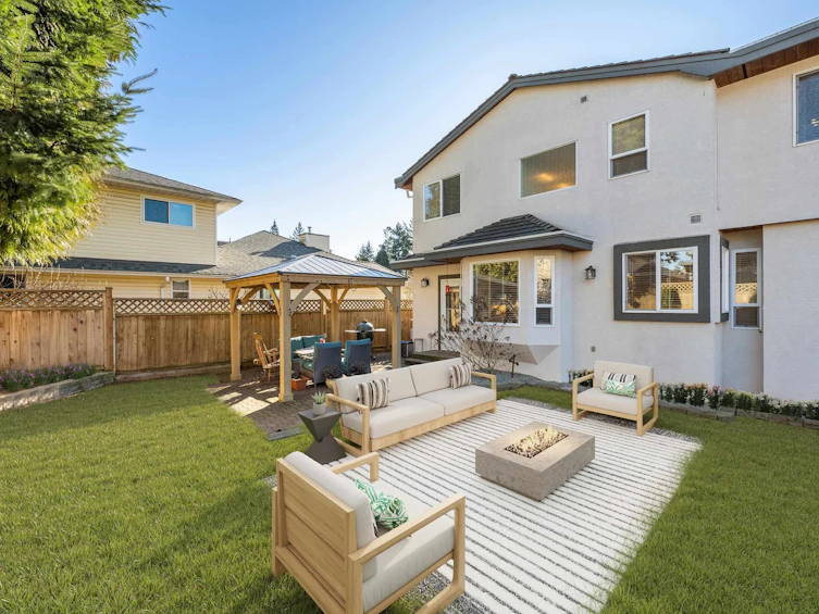 14027 Blackburn Avenue, Surrey, BC, V4B 2Z6 - 9