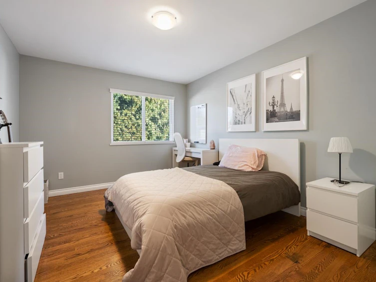14027 Blackburn Avenue, Surrey, BC, V4B 2Z6 - 24