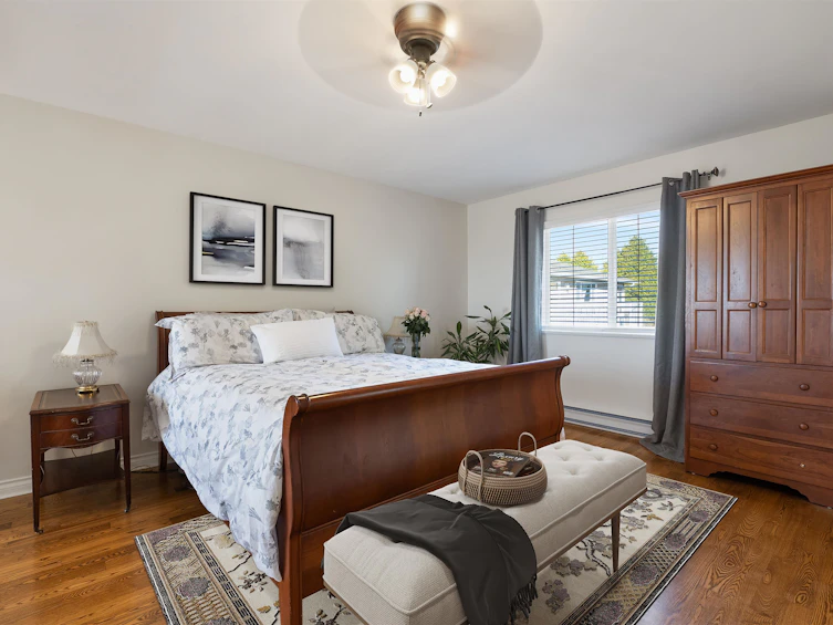 14027 Blackburn Avenue, Surrey, BC, V4B 2Z6 - 17